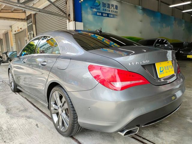 2016年領牌M-Benz CLA200  第4張相片