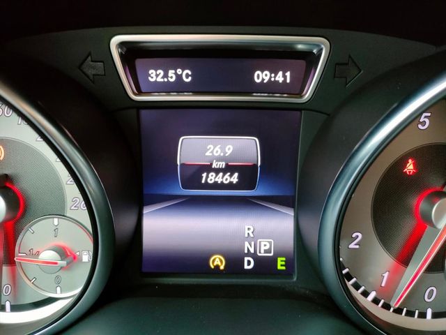 2016年領牌M-Benz CLA200  第16張相片