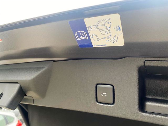 2020 KUGA 2.0 AWD ST  第18張相片