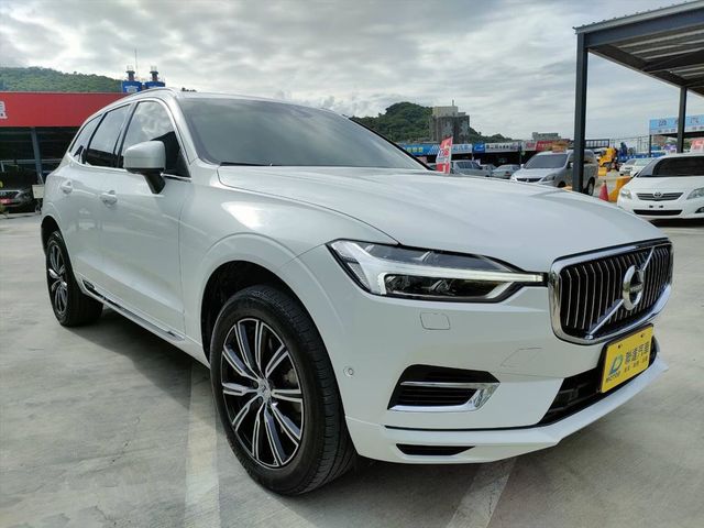 2018 Volvo XC60 T8  第2張相片