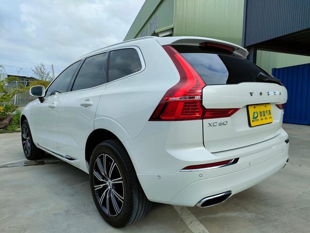 2018 Volvo XC60 T8  第4張相片