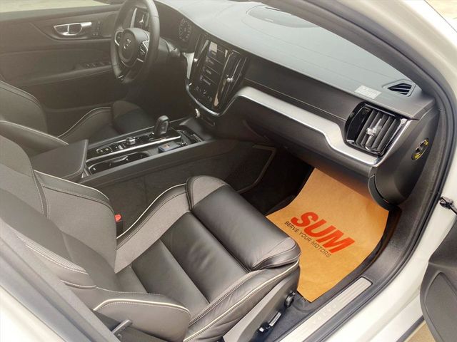 2021領牌 輕油電S60 B5 AWD  第8張相片