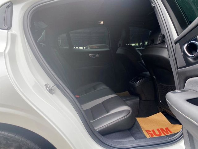 2021領牌 輕油電S60 B5 AWD  第9張相片