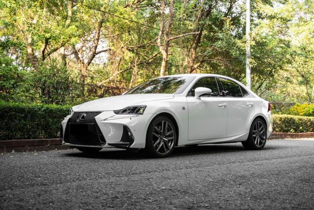 船長車庫 - 總代理 2017 Lexus IS200t F Sport 小改款  第1張相片