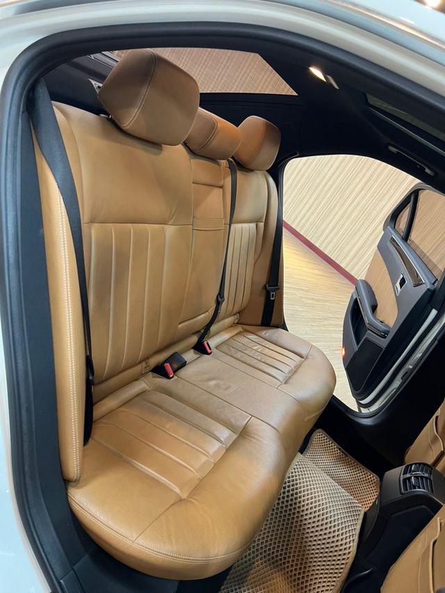 佳霖汽車 2010 E350  第12張相片