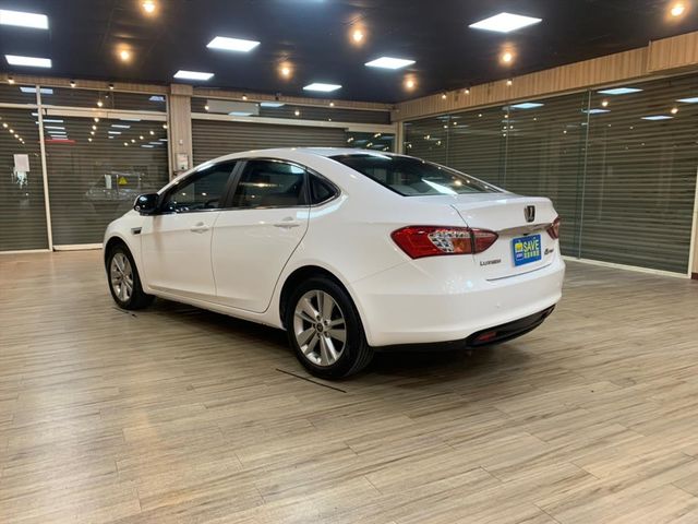 佳霖汽車 2012 S5  第4張相片