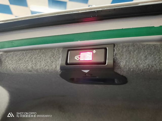 BMW寶馬 728  第11張相片