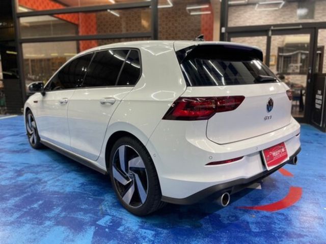 VOLKSWAGEN福斯 GOLF GTI  第4張相片