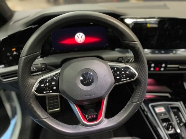 VOLKSWAGEN福斯 GOLF GTI  第12張相片