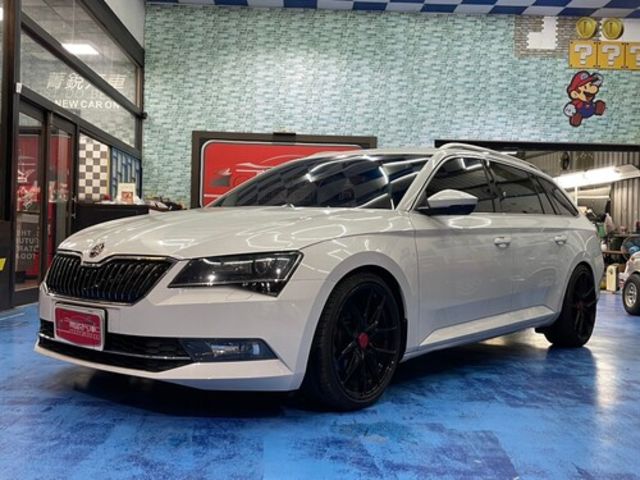 SKODA司科達 SUPERB COMBI  第2張相片