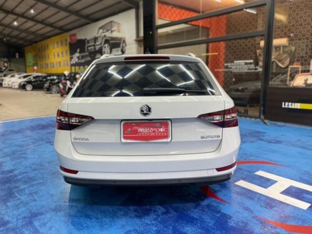 SKODA司科達 SUPERB COMBI  第5張相片