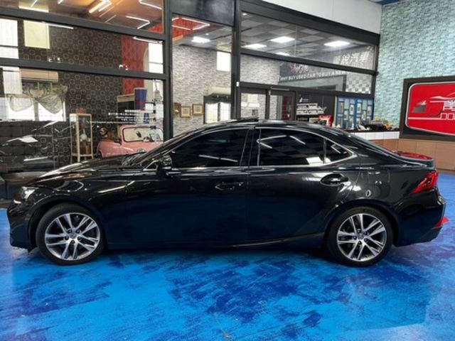 LEXUS凌志 IS200T  第2張相片