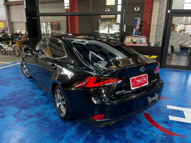 LEXUS凌志 IS200T  第3張相片