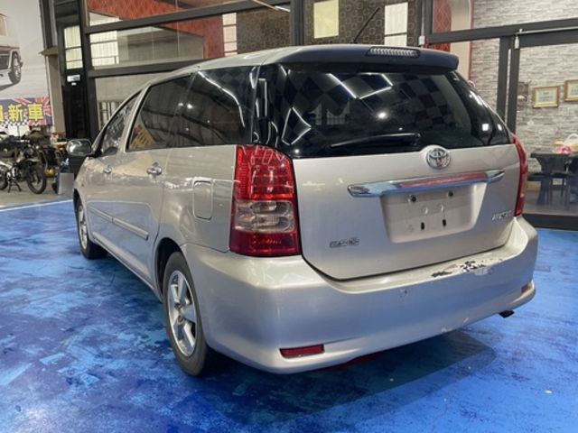 TOYOTA豐田 WISH  第4張相片