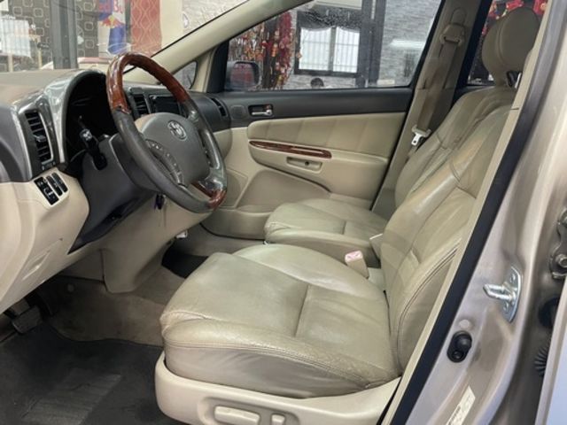 TOYOTA豐田 WISH  第6張相片