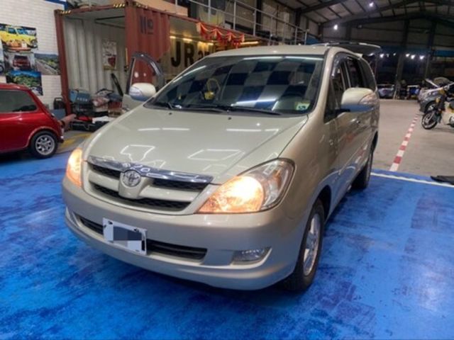TOYOTA豐田 INNOVA  第2張相片