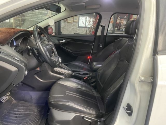FORD福特 FOCUS  第7張相片