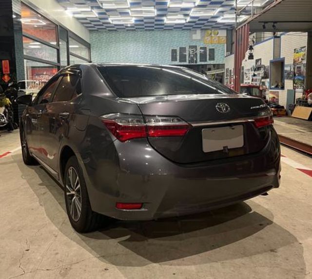 TOYOTA豐田 ALTIS  第2張相片