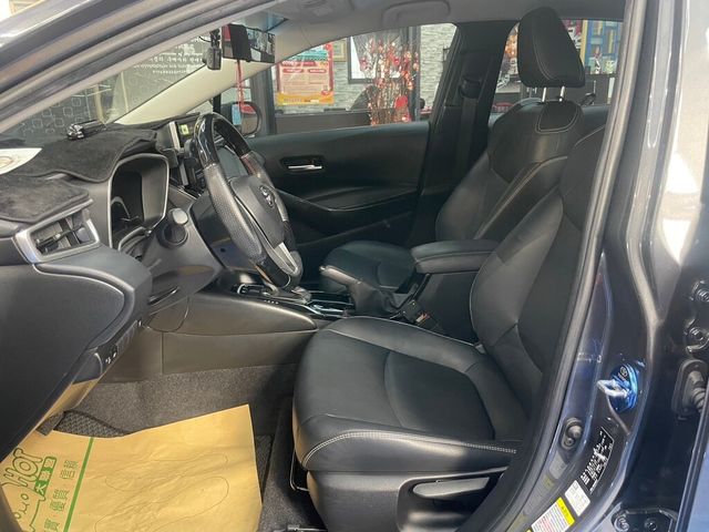 TOYOTA豐田 COROLLA ALTIS HYBRID  第10張相片