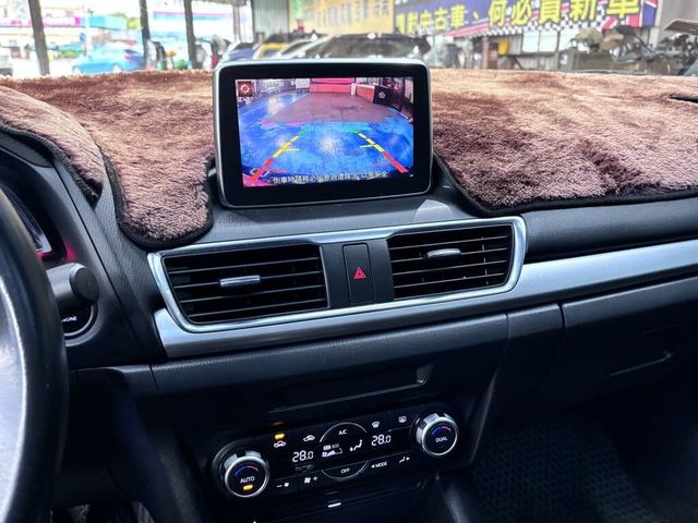 MAZDA馬自達 MAZDA 3  第17張相片