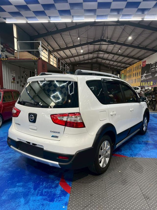 NISSAN日產 LIVINA  第4張相片
