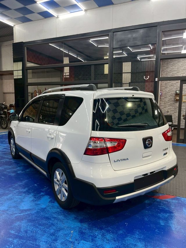 NISSAN日產 LIVINA  第6張相片