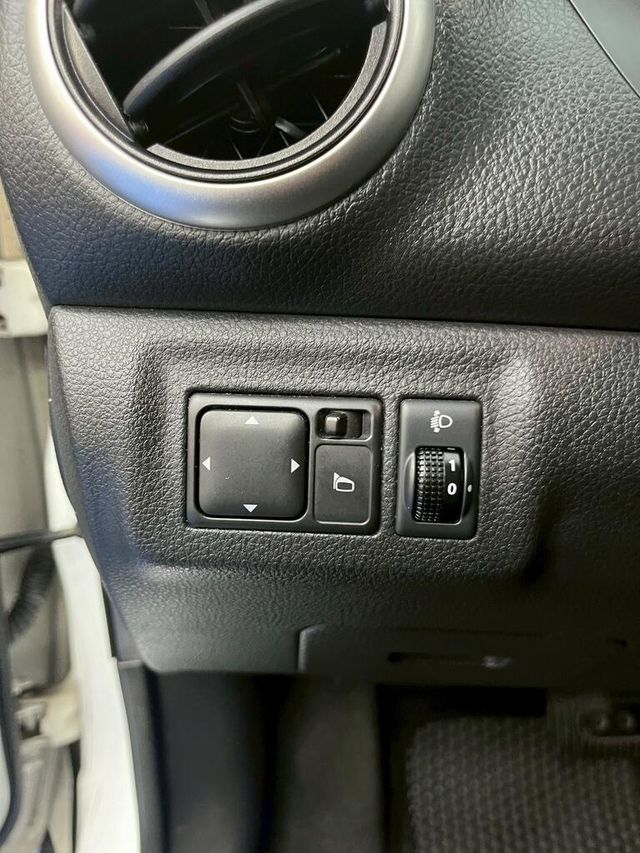 NISSAN日產 LIVINA  第11張相片