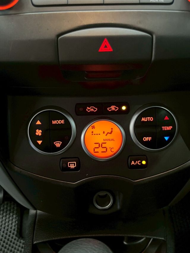 NISSAN日產 LIVINA  第12張相片