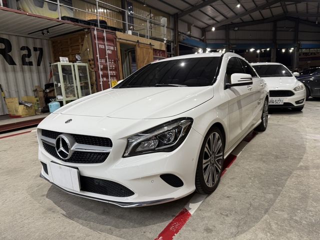 M-BENZ賓士 CLA200  第5張相片