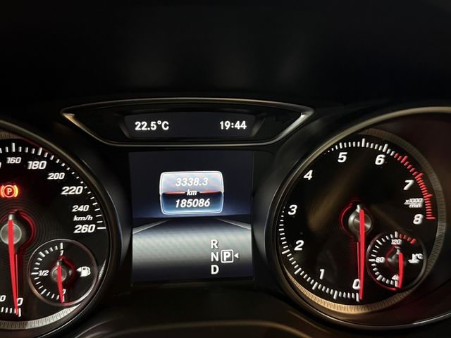 M-BENZ賓士 CLA200  第10張相片