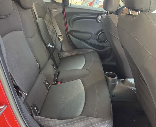 MINI迷你 MINI 5-DOOR  第6張相片