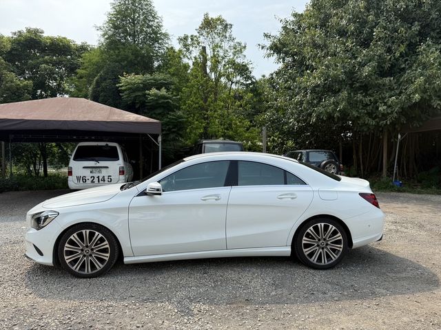 M-BENZ賓士 CLA200  第3張相片