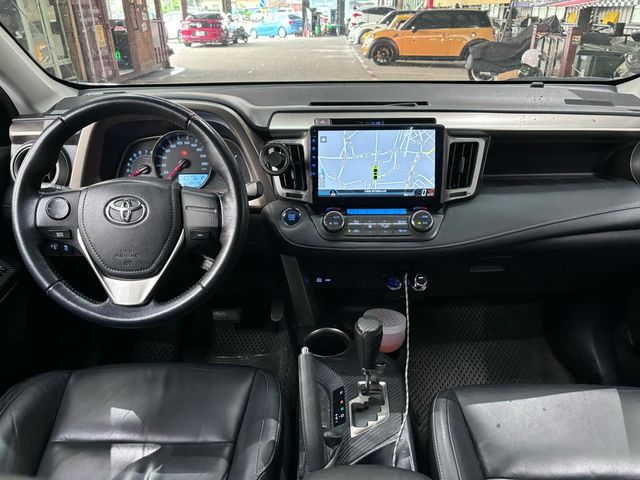 TOYOTA豐田 RAV4  第5張相片