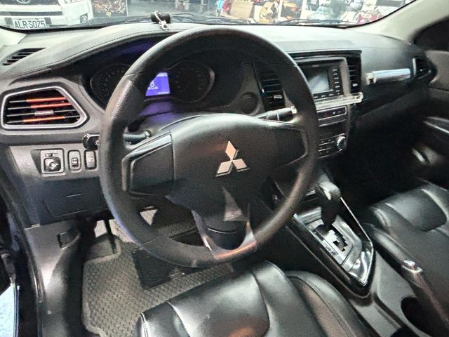 MITSUBISHI三菱 GRAND LANCER  第4張相片