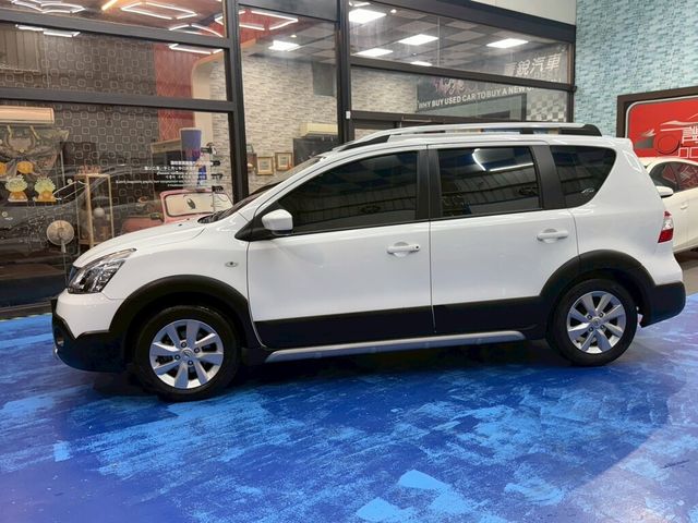 NISSAN日產 LIVINA  第4張相片