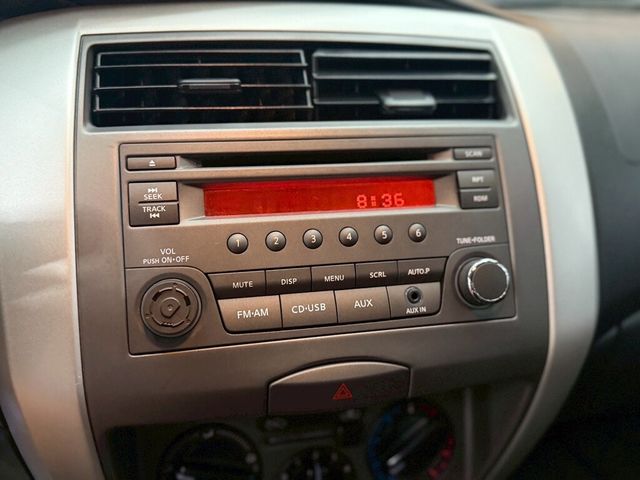 NISSAN日產 LIVINA  第7張相片