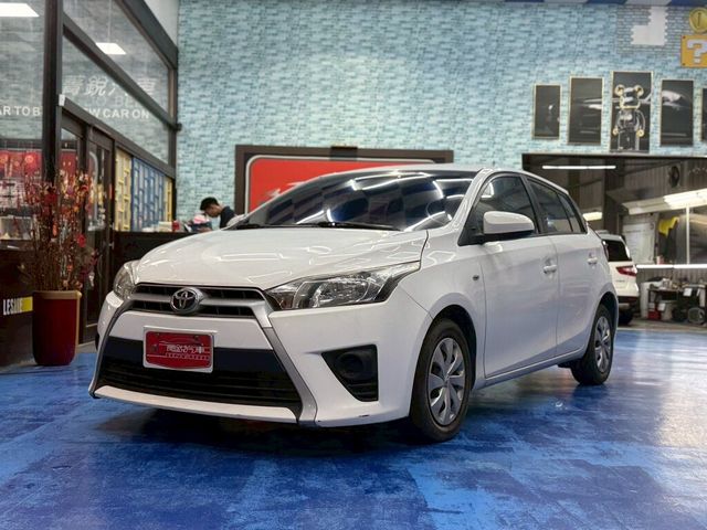 TOYOTA豐田 YARIS  第2張相片