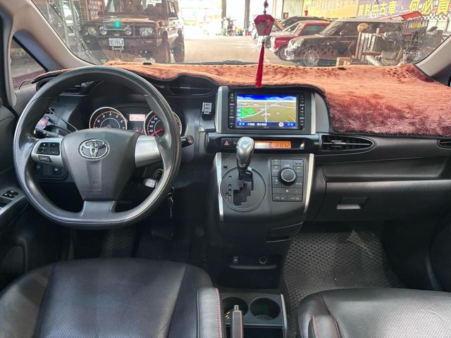 TOYOTA豐田 WISH  第5張相片