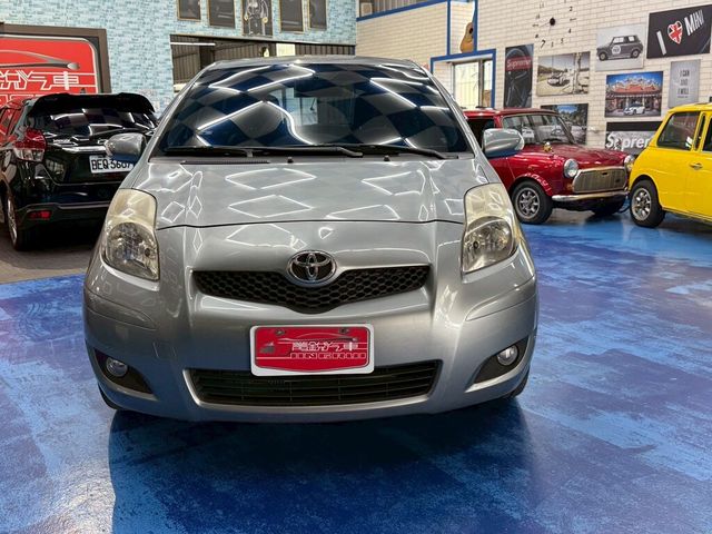 TOYOTA豐田 YARIS  第2張相片