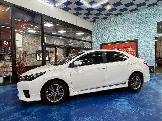 TOYOTA豐田 ALTIS  第4張相片