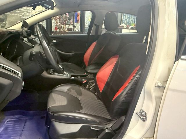 FORD福特 FOCUS  第7張相片