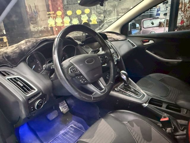 FORD福特 FOCUS  第8張相片
