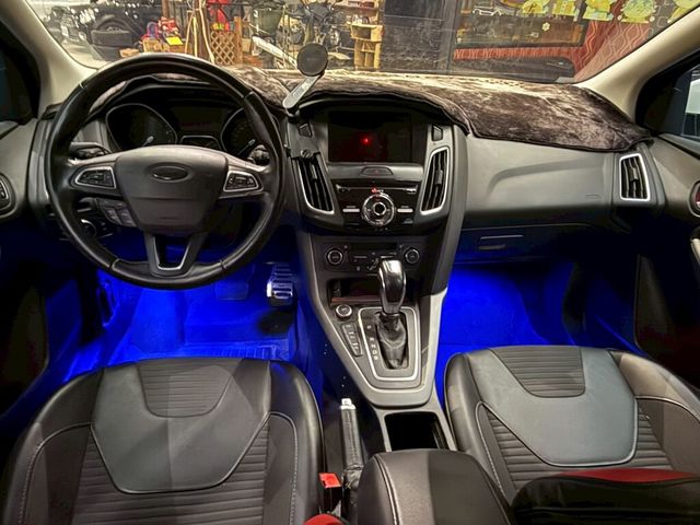 FORD福特 FOCUS  第10張相片