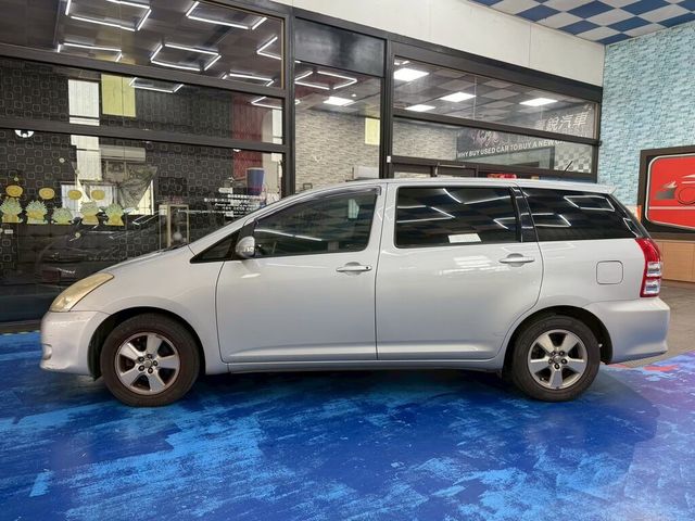 TOYOTA豐田 WISH  第3張相片
