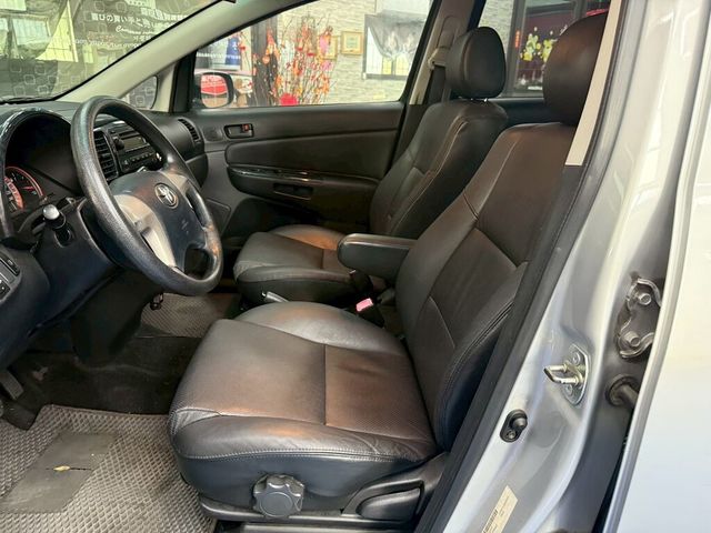 TOYOTA豐田 WISH  第6張相片