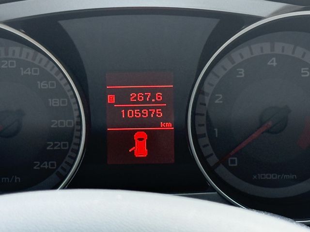 MITSUBISHI三菱 OUTLANDER  第9張相片