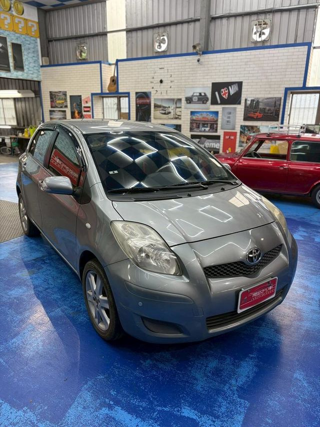 TOYOTA豐田 YARIS  第2張相片