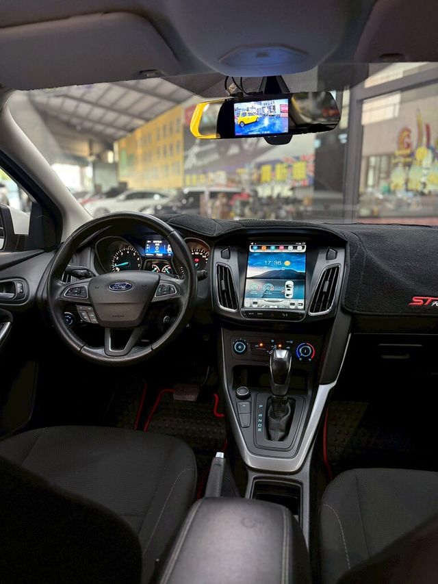 FORD福特 FOCUS  第7張相片