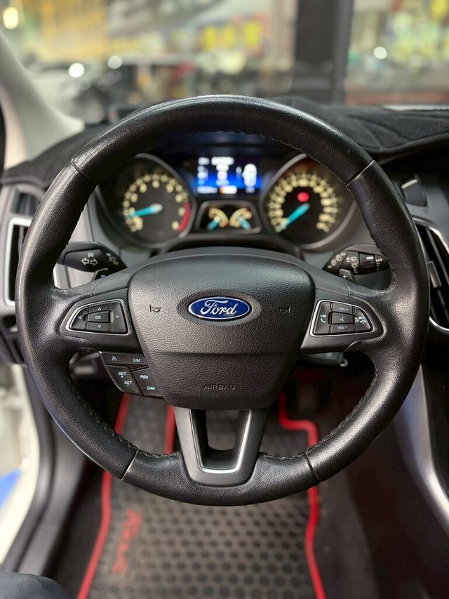 FORD福特 FOCUS  第10張相片