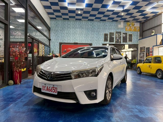 TOYOTA豐田 ALTIS  第1張相片
